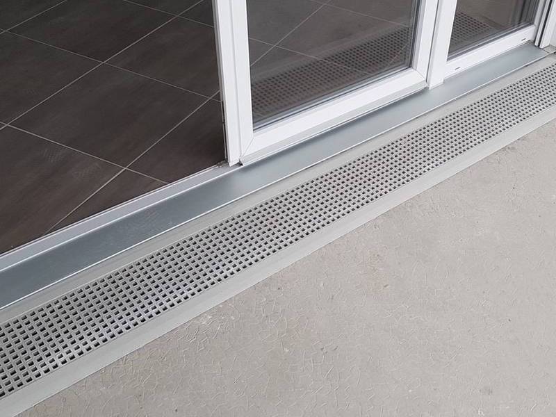 Einbaufertige Türschwelle