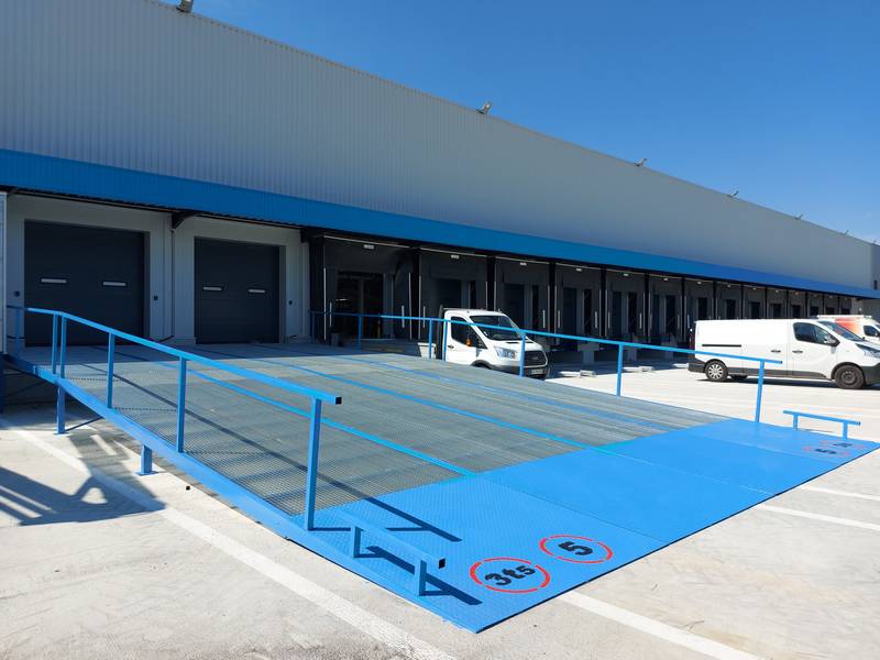 Schwerlastrost Lade und Anlieferungsplattform